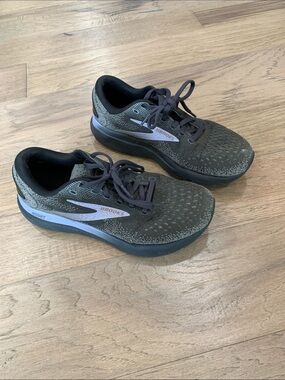 Brooks Ghost 16 Womens Neutral Running Walking Shoe Sneaker Size 7